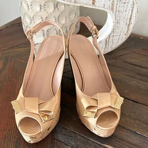 Stuart Weitzman Bodajean Bambina Aniline Patent leather Open Toe Wedge Sandals
